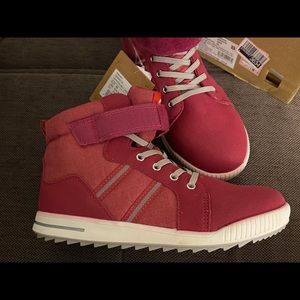 Reima Keveni size 37 (US 5/5.5) boots, new in box